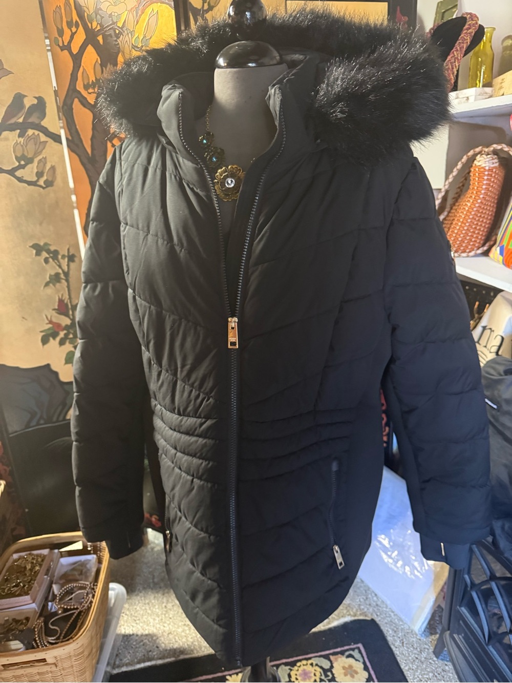 Michael Kors Black Quilted Hooded Puffer Coat with Faux Fur Trim xxl